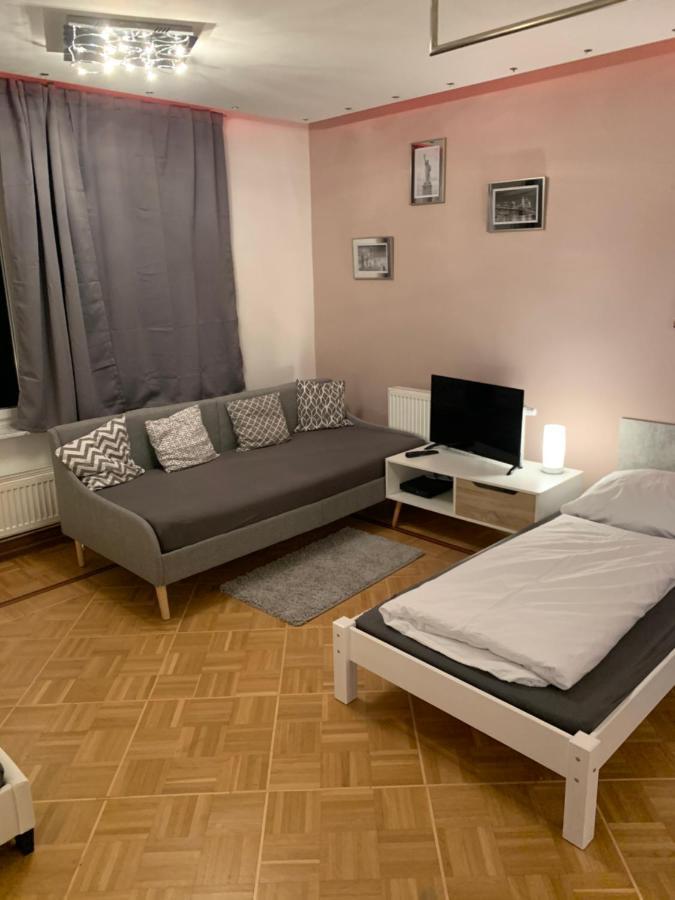 Aschaffapartment 4 Schlafzimmer Bis 10 Personen Bei Aschaffenburg Mainaschaff Ngoại thất bức ảnh